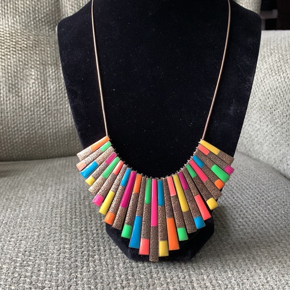 Colorful Necklace Set - Picture 2 of 3